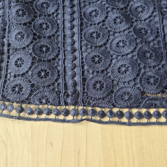 Abercrombie And Fitch Zip Back Crochet Crop Top Size Small - Picture 3 of 7